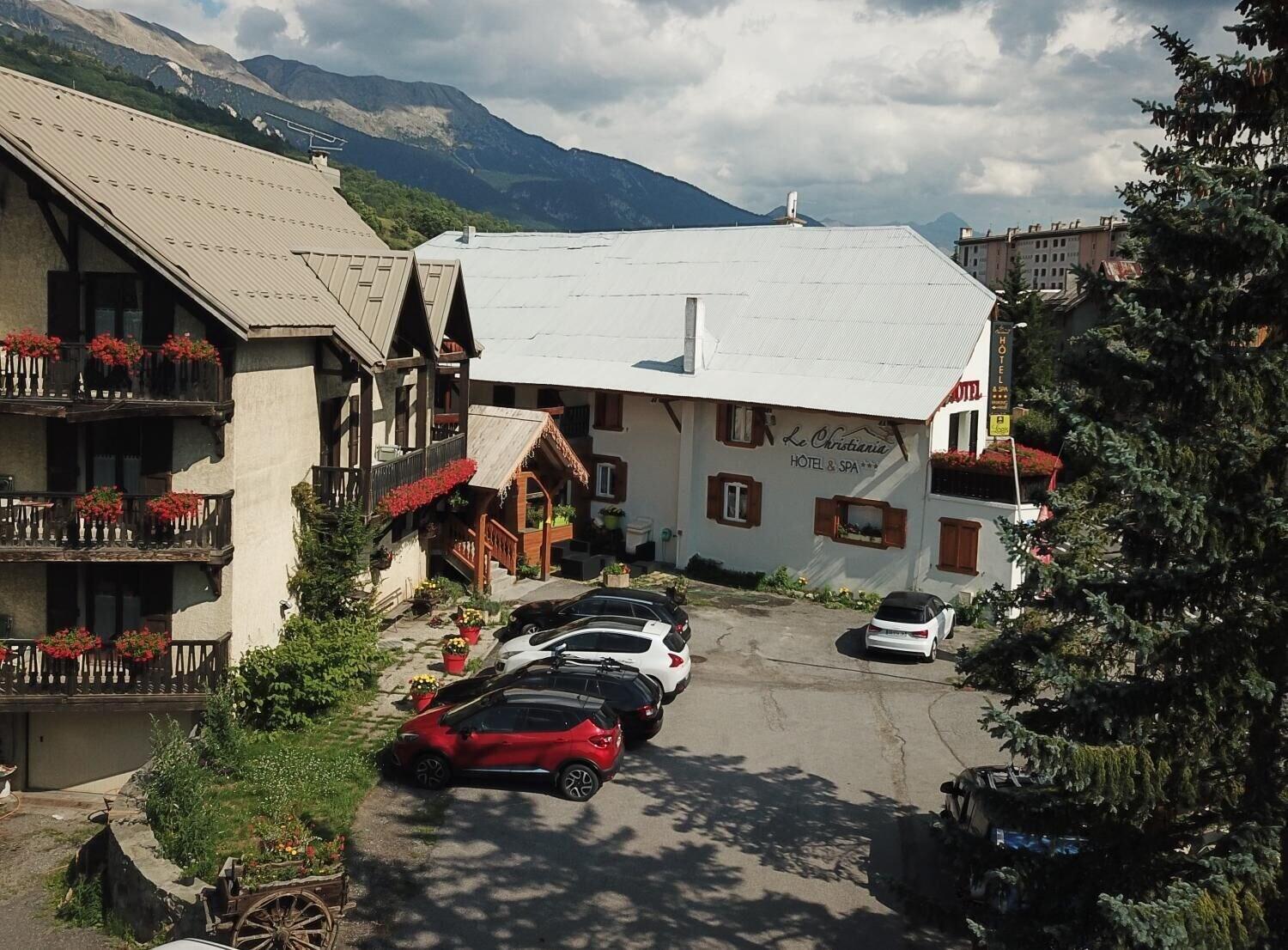 Le Christiania Hotel & Spa 라살르레알프 외부 사진