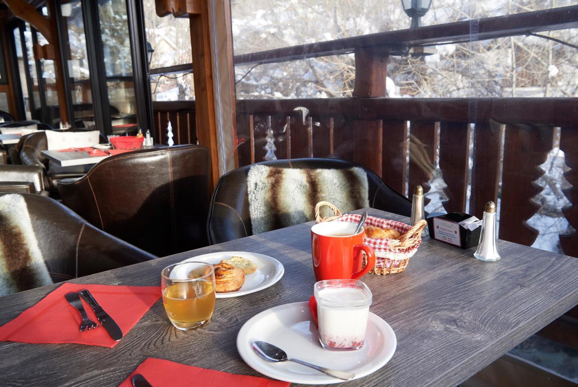 Le Christiania Hotel & Spa 라살르레알프 외부 사진